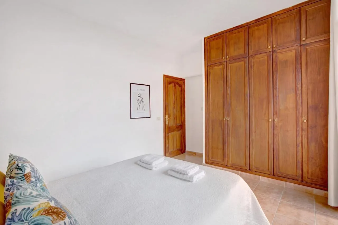 Las Gavias I Arona  Holiday home